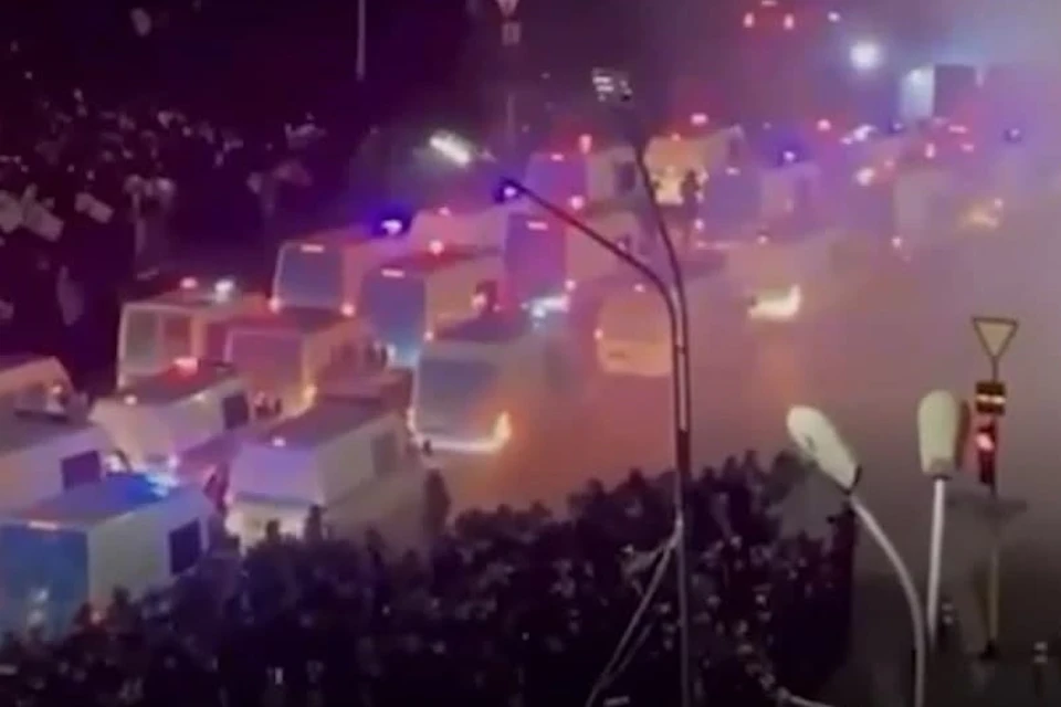 Видео беспорядков в Казахстане 4 января 2022 года появилось в сети. фото: кадр видео