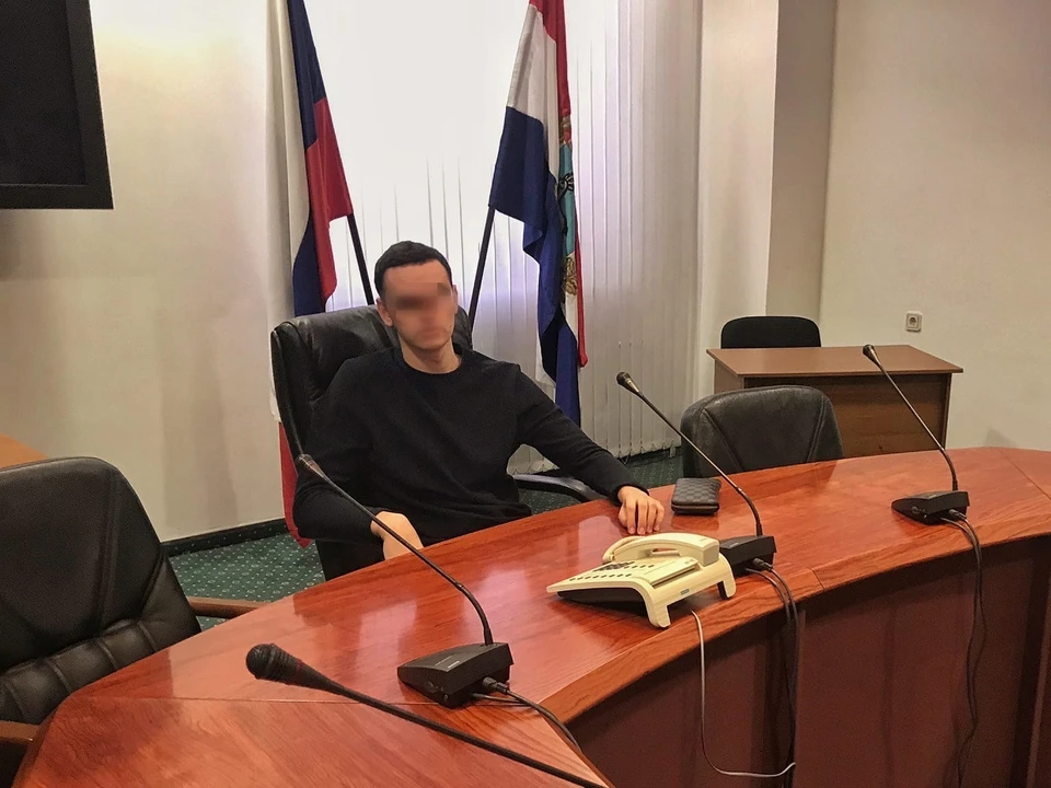 Новый год принес молодому человеку славу, правда, она не пошла ему на пользу