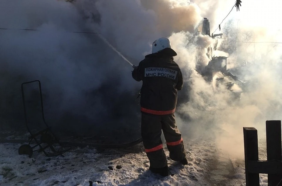 Возгорание произошло на третьем этаже дома в поселке Теплоозерск