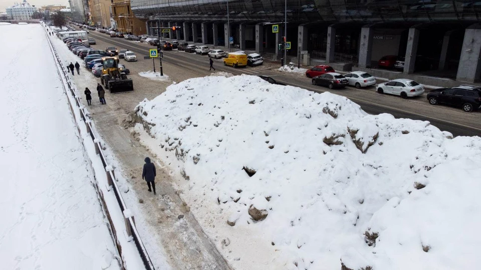 Куда жаловаться на плохую уборку снега в Санкт-Петербурге