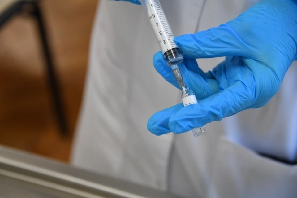 Обоими компонентами вакцины от COVID-19 в Башкирии должно привиться еще как минимум 400 тыс. человек