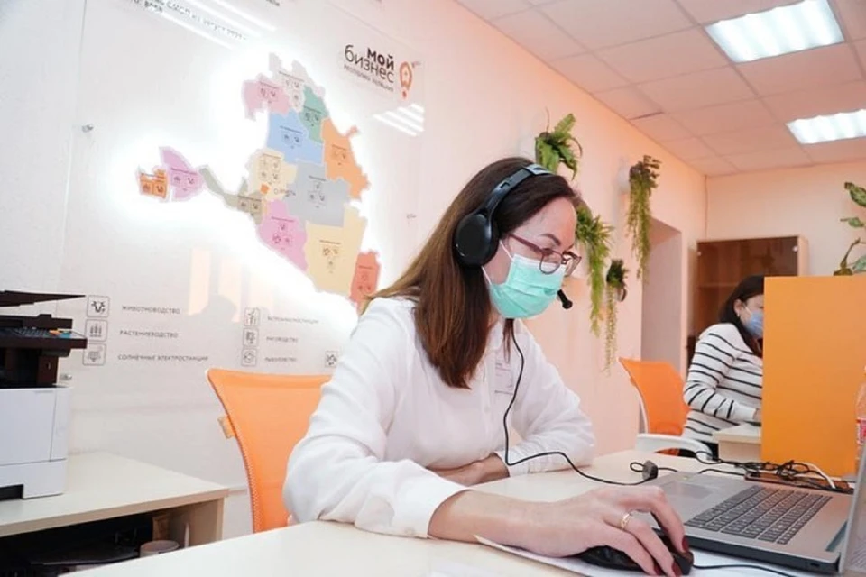 В Калмыкии продлили действие закона о пониженных ставках по упрощенной системе налогообложения. Фото: аккаунт Бату Хасикова в Инстаграм