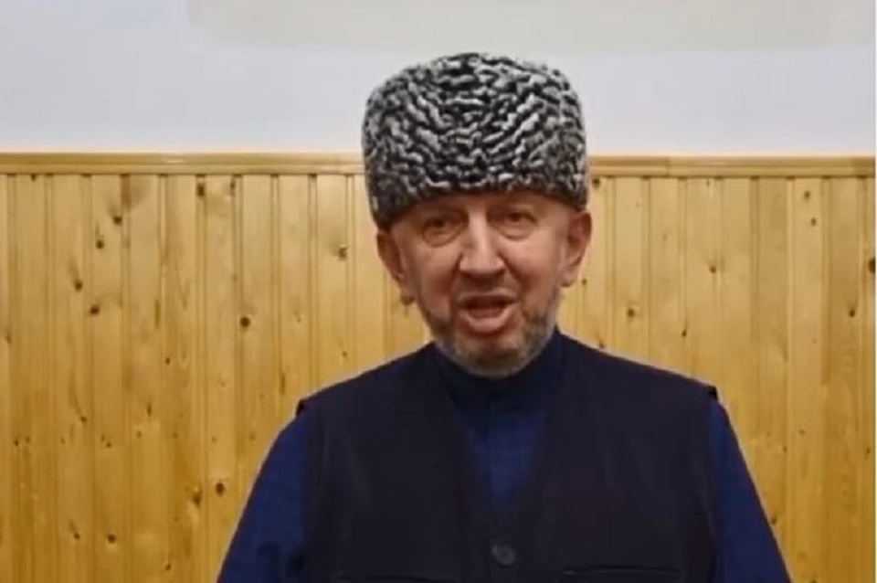 Яхья Хадзиев извинился перед чеченским лидером. Фото: скрин-шот видео.