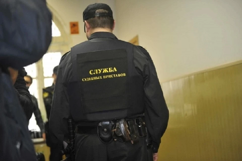 Сибиряк, чтобы не лишиться кроссовера, выплатил долг по алиментам 14-летней дочери.