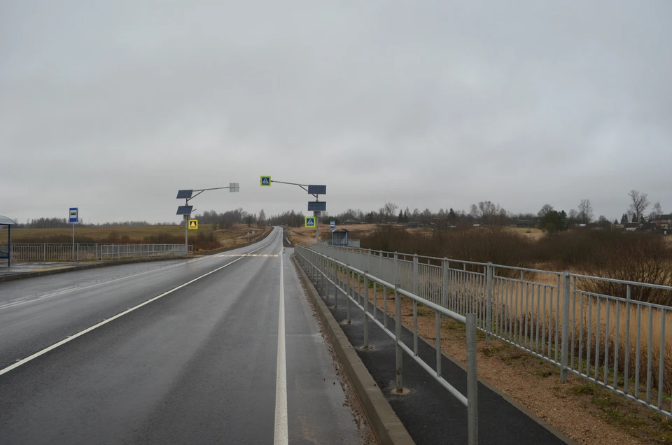 Более 1000 дорожных знаков установили на отремонтированных по нацпроекту дорогах Смоленской области. Фото: СОГБУ «Смоленскавтодор».
