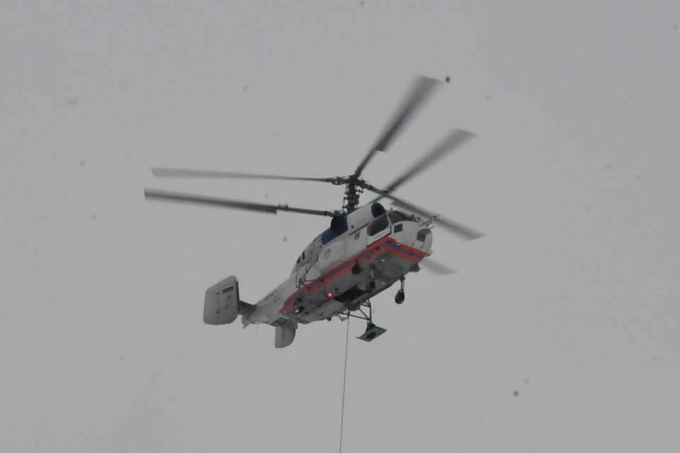 Вертолет попал в буран вблизи поселка Варандей.