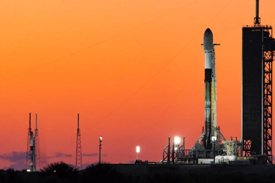 Старт ракеты Falcon 9 переносили четыре раза