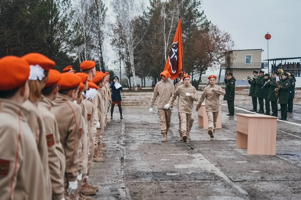 К юнармейскому движению в Приамурье присоединились более 12 тысяч детей. Фото: пресс-служба правительства Амурской области.