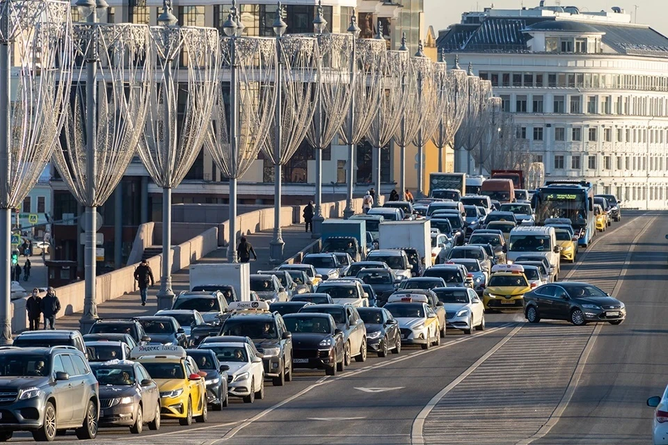 ЦОДД: в Москве снизилась загруженность дорог из-за коронавируса