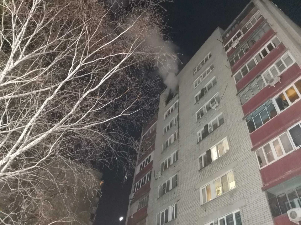 Из подъезда эвакуировали людей