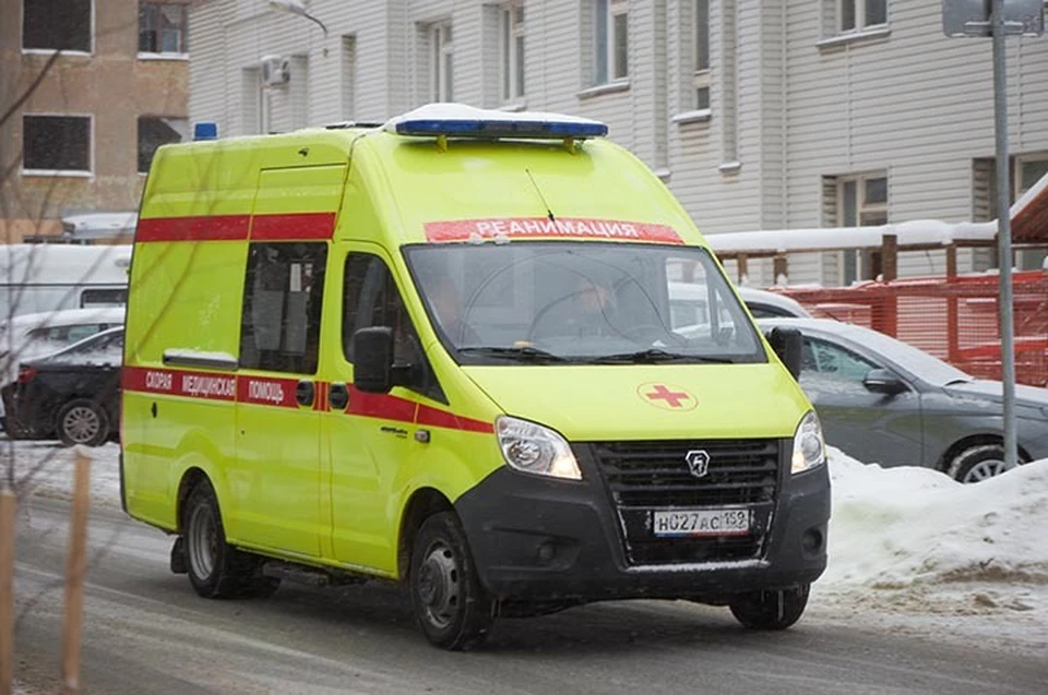 Пьяная посетительница бара напала на фельдшера скорой помощи в Нижнем Новгороде.