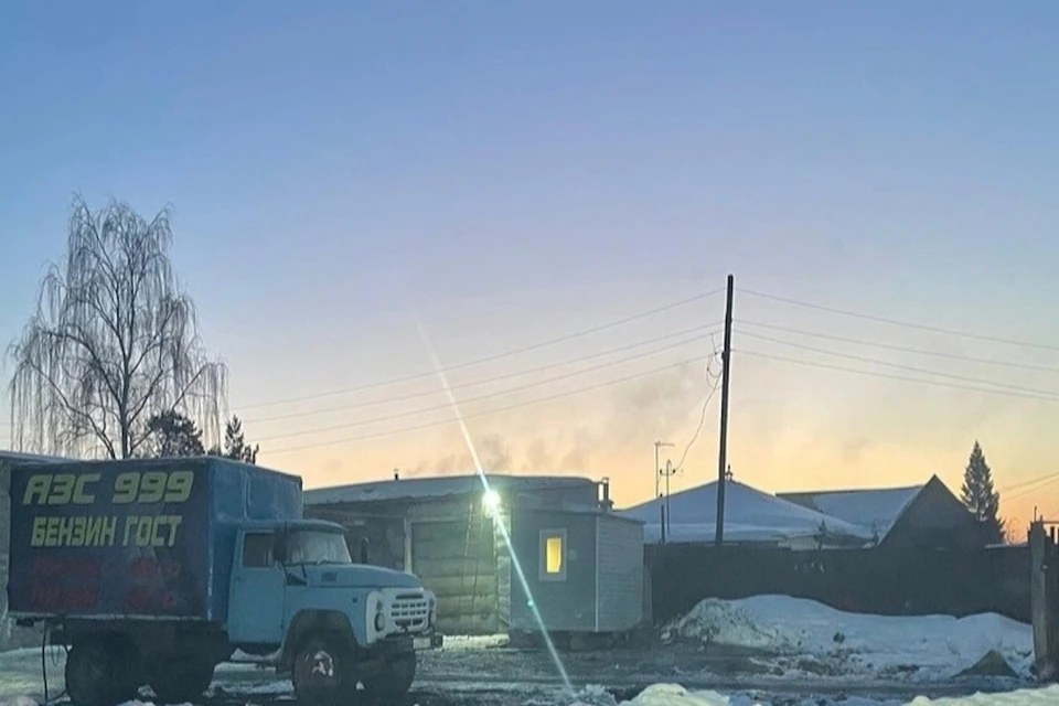 Заправка стоит на улице Автогенной. Фото: «Инцидент Новосибирск»