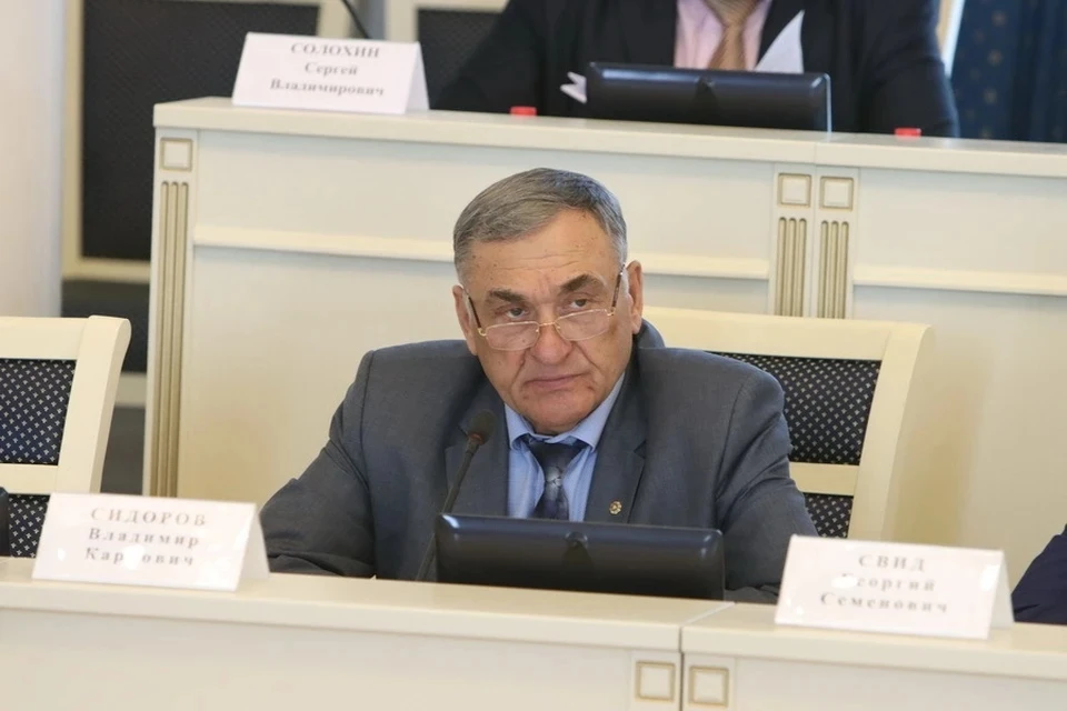 Владимир Сидоров в ноябре 2021 года "взорвал" интернет-пространство своим высказыванием о расстрелах за купленные сертификаты о вакцинации.