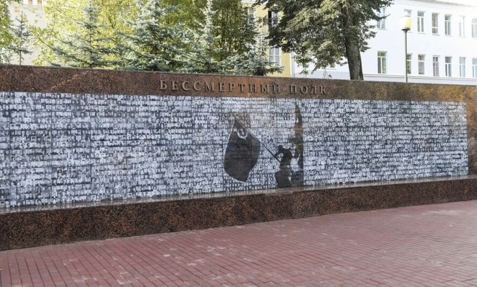 В Смоленске разместят 1900 портретов ветеранов на мемориальном панно «Бессмертный Полк». Фото: пресс-служба администрации Смоленска.