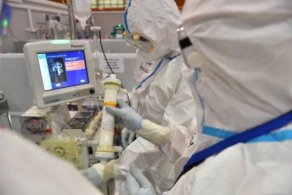 Врачи делают все возможное для пациентов, больных COVID-19