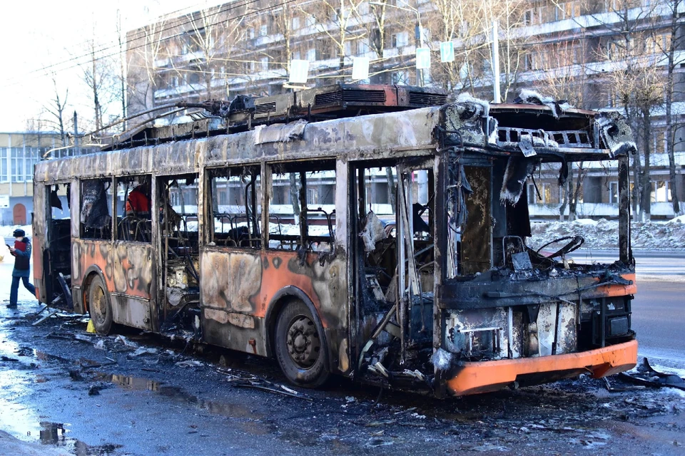 Жители Смоленска предложили наградить водителя сгоревшего троллейбуса. Фото: «Смоленский транспорт» в соцсетях.