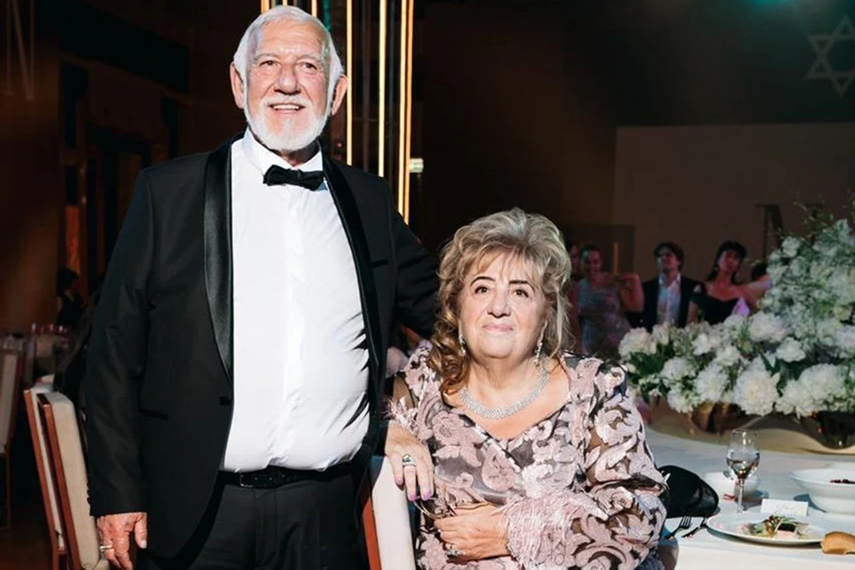 Лариса Ремпель и ее муж Гарри Ремпель - семья предпринимателей-миллионеров.