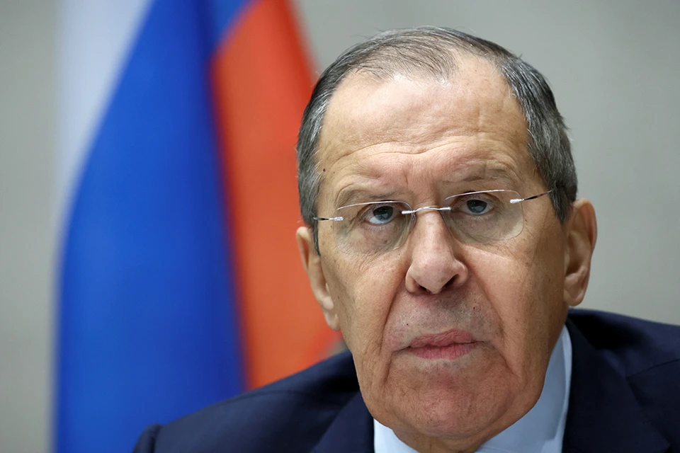 Министр иностранных дел Франции пригласил главу МИД РФ Лаврова в Париж для подготовки встречи Байдена и Путина.