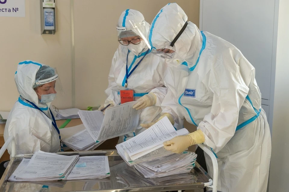 Среди последних зараженных 312 детей.