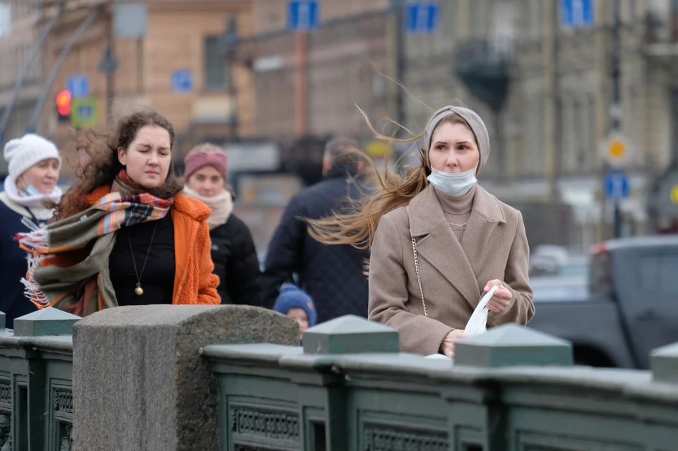 В Петербурге продлён «желтый» уровень опасности из-за погодных условий