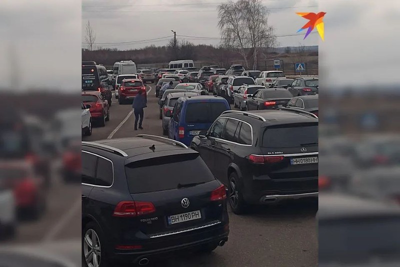 Многие украинцы уезжают в Молдову.