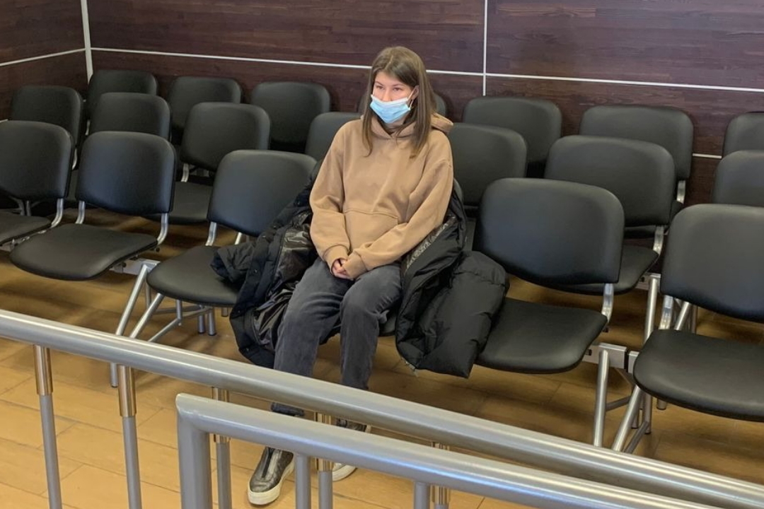 В Петербурге дали 7,5 лет колонии дочери экс-депутата, устроившей ДТП, из-за которого погибла мать троих детей. Фото: пресс-служба судов СПб