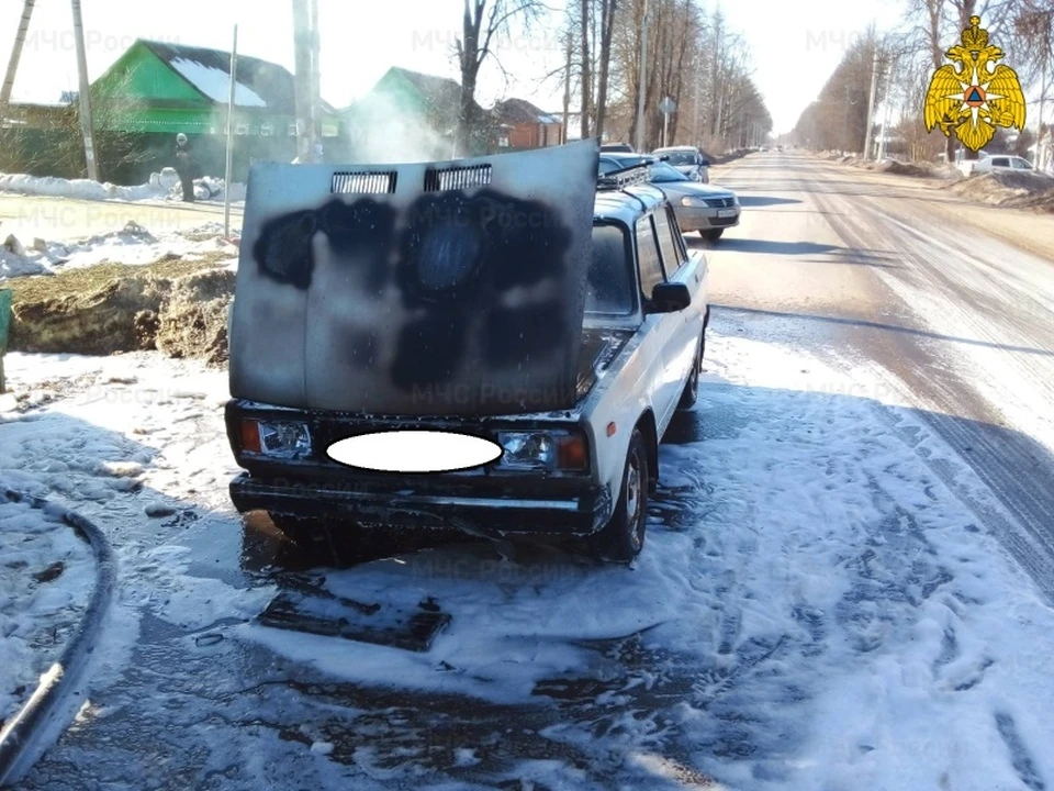 Пожар автомобиля случился на Московской улице.