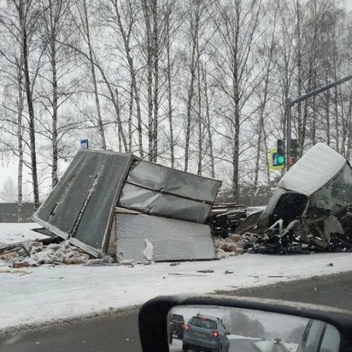 В ДТП под Ярославлем ГАЗель разорвало на части - KP.RU