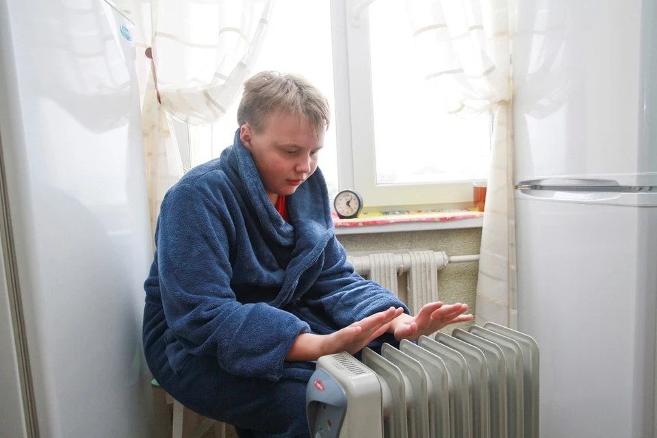 Жителям ЕС предложили снизить температуру в своих жилищах, чтобы сделать Евросоюз энергоустойчивым на фоне антироссийских санкций.