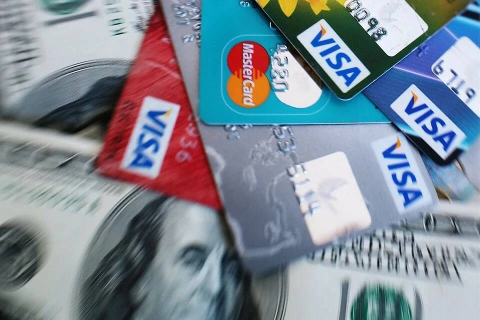 Visa и Mastercard временно перестают работать в России с 10 марта 2022 Фото: ТАСС / Евгений Курсков