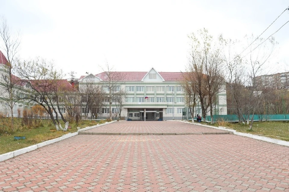Школа №6 города Холмска. Фото пресс-службы мэрии
