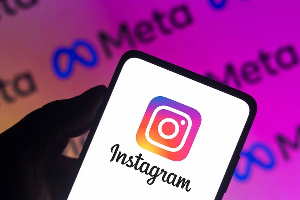 Роскомнадзор через Госуслуги уведомляет россиян о блокировке Instagram