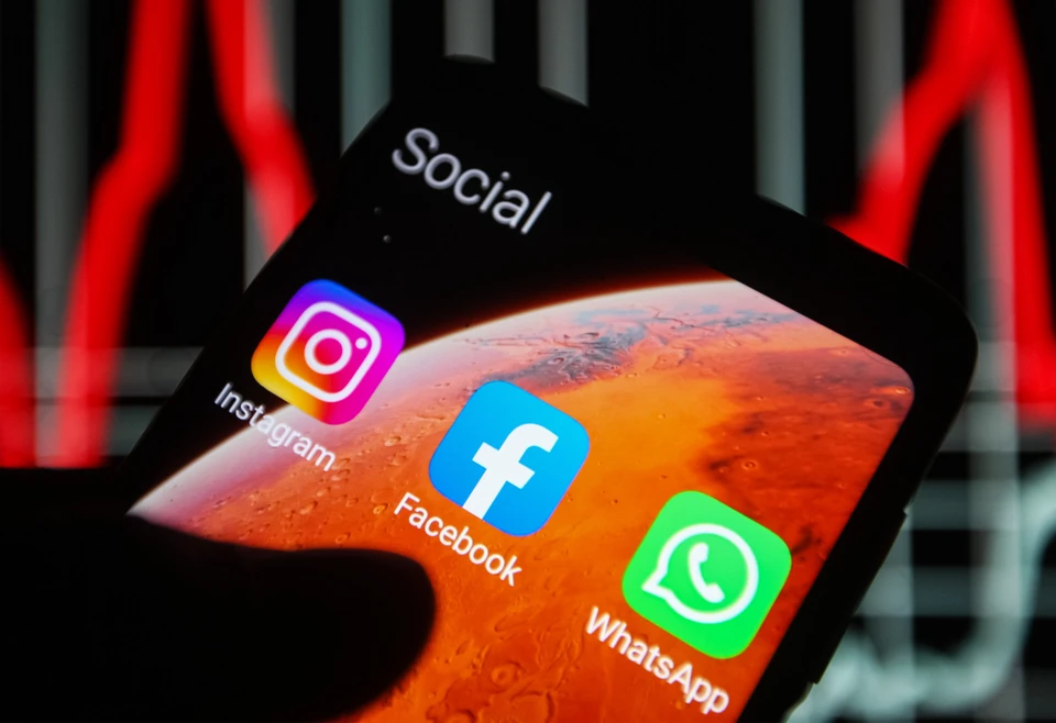 Сбои в работе WhatsApp произошли 17 марта 2022