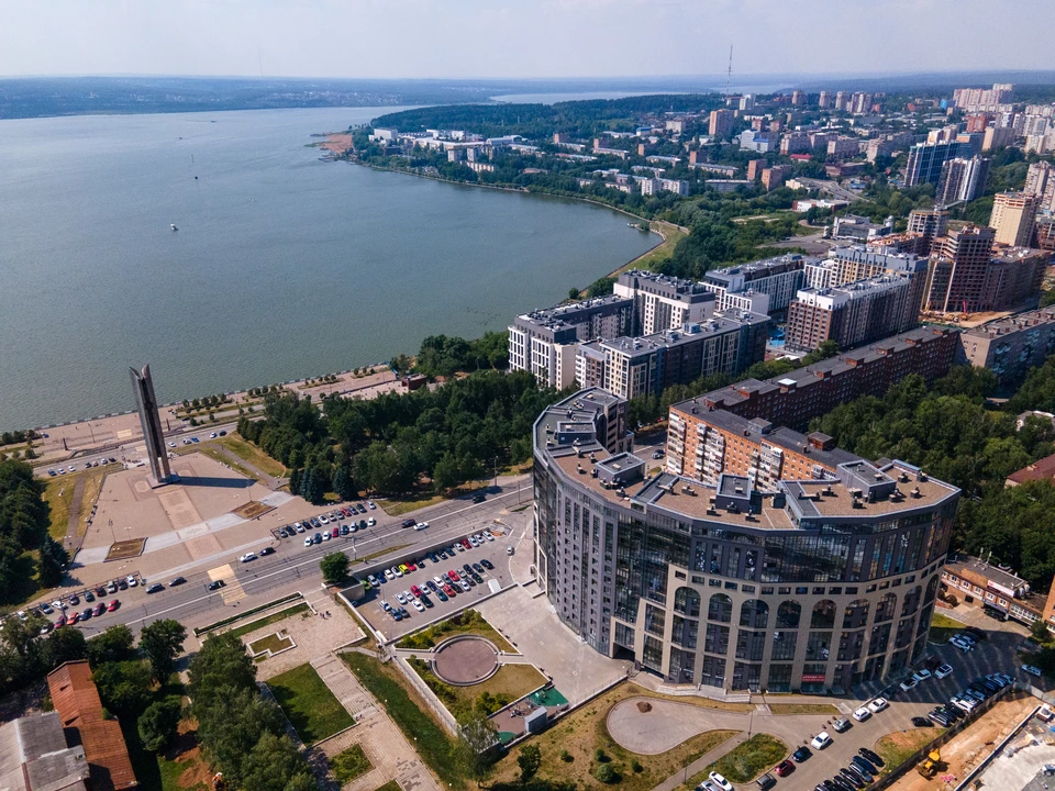 Плавучий дом не отвечал требованиям безопасности. Фото: Сергей Грачев