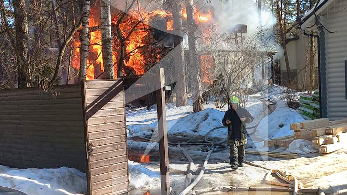 В страшном пожаре в Одинцово погибла семья знаменитого советского генерала,  организовавшего «Дорогу жизни» для блокадного Ленинграда - KP.RU