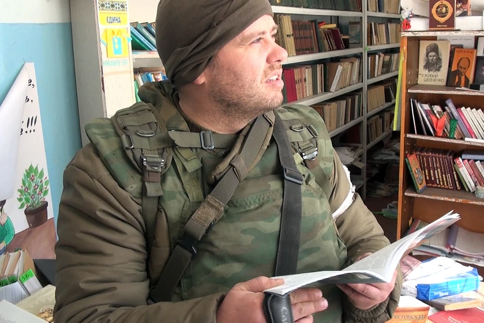 Влад из Полтавы, уехал в Донецк в 2014 -м, летом. Об украинском свидомизме и его метастазах Влад знает все