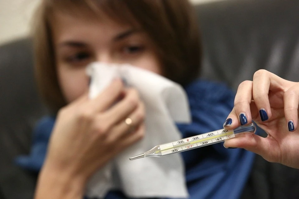 Инфекционист Чуланов призвал быть готовыми к новой волне коронавируса в России