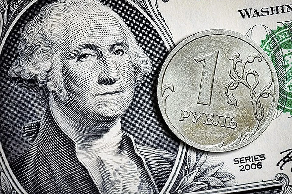 Курс доллара упал ниже 86 рублей впервые с 28 февраля 2022