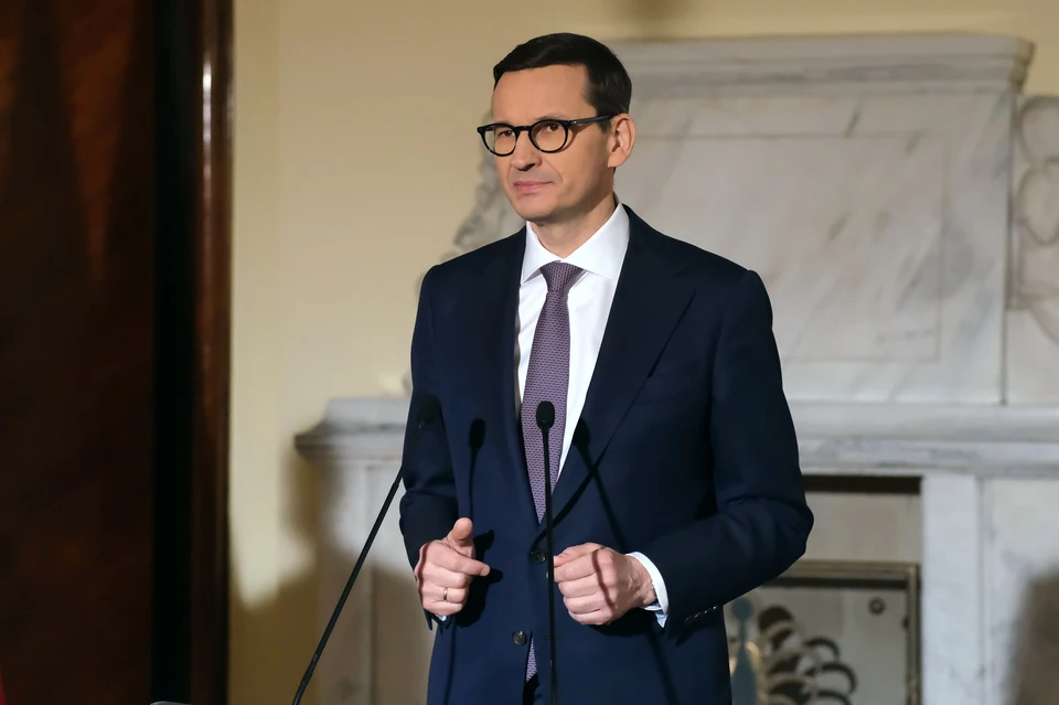 Премьер Польши предложил прекратить выдачу россиянам шенгенских виз