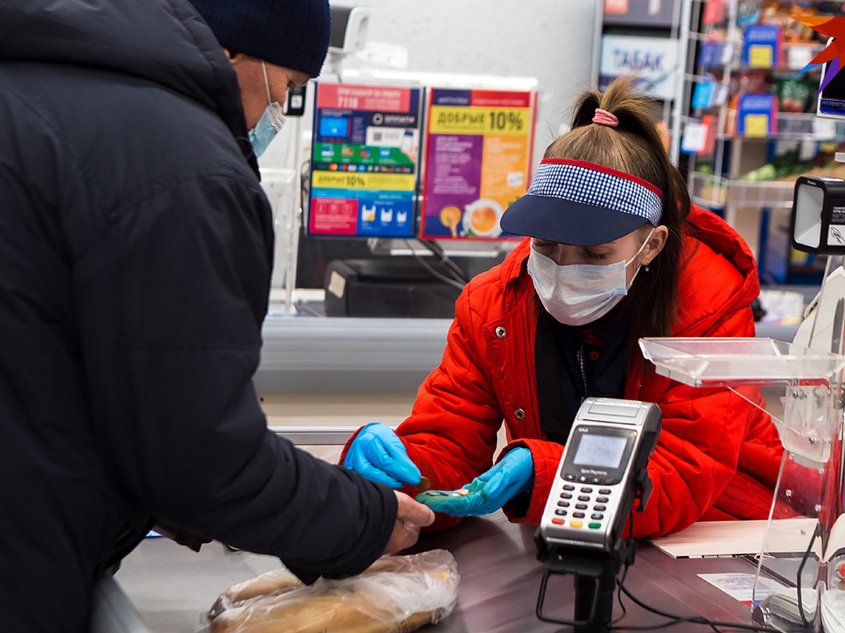 Инженеру заплатят 2,5 тысячи рублей, учителю математики – 1200, агроному –  2 тысячи. На какие зарплаты ищут работников в Беларуси в апреле 2022 года -  KP.RU