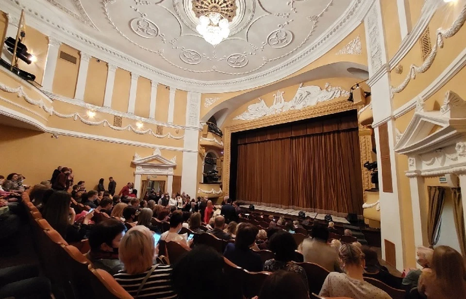 В театре "Свободное пространство" состоится премьера спектакля "Утиная охота"