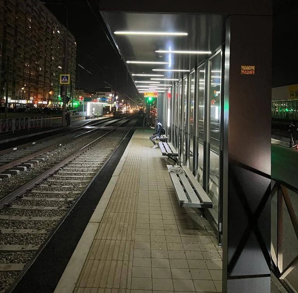На улице Московской поставили три новые остановки. Фото t.me/krdru