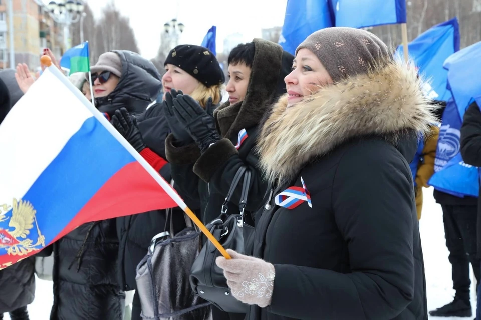 В Нижневартовске организовали городскую патриотическую акцию «Мы вместе» Фото: "Официальный Нижневартовск"