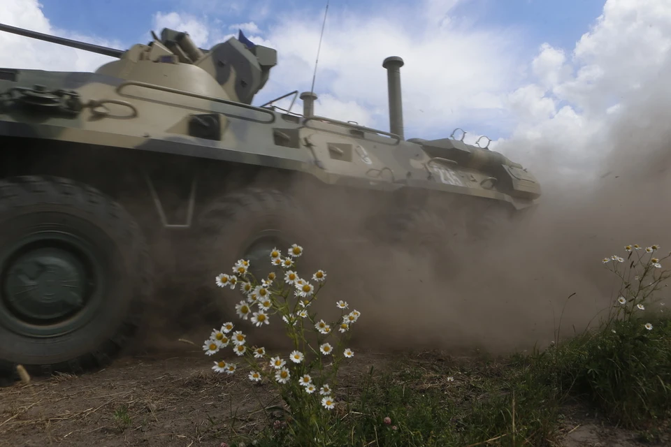 Военная техника готовится к параду Победы.