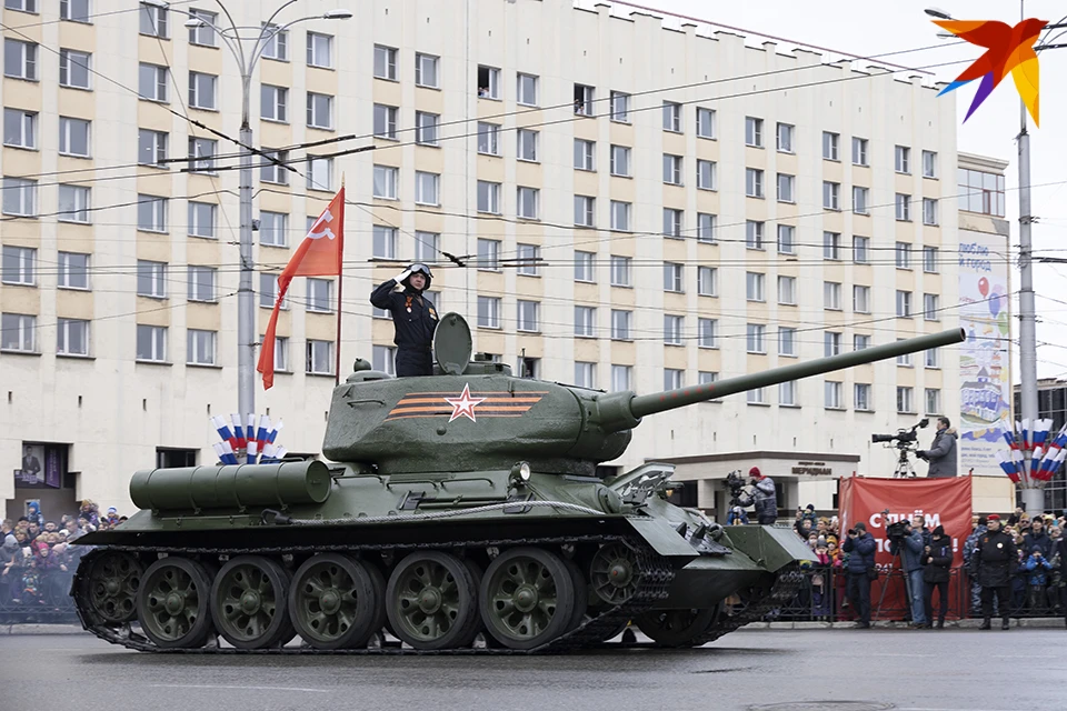 Парад традиционно состоится на главной площади города – Пяти Углах.