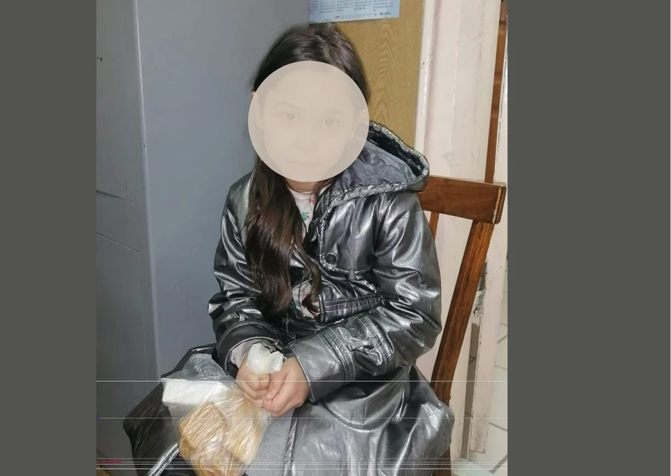 Девочка с трудом говорит свое имя и не может назвать возраст
