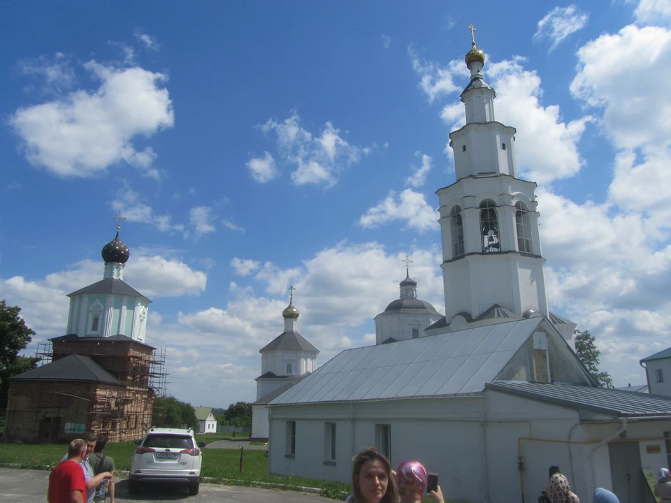 Праздничные богослужения прошли во всей Курской области