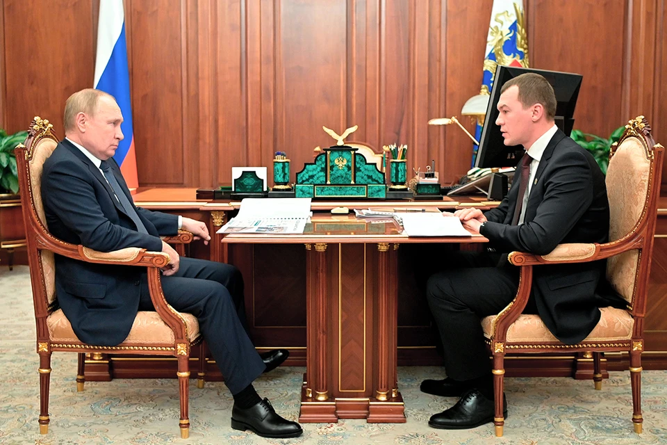 Путин встретился с главой Хабаровского края Михаилом Дегтяревым. Фото: Михаил Климентьев/пресс-служба президента РФ/ТАС