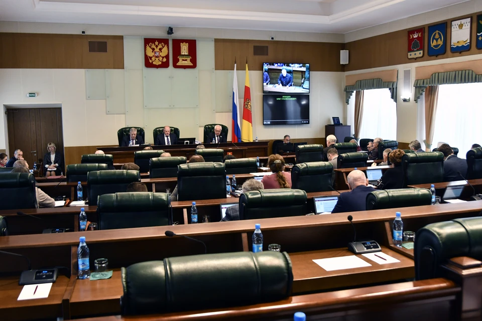 На заседании. Фото: ЗСТО