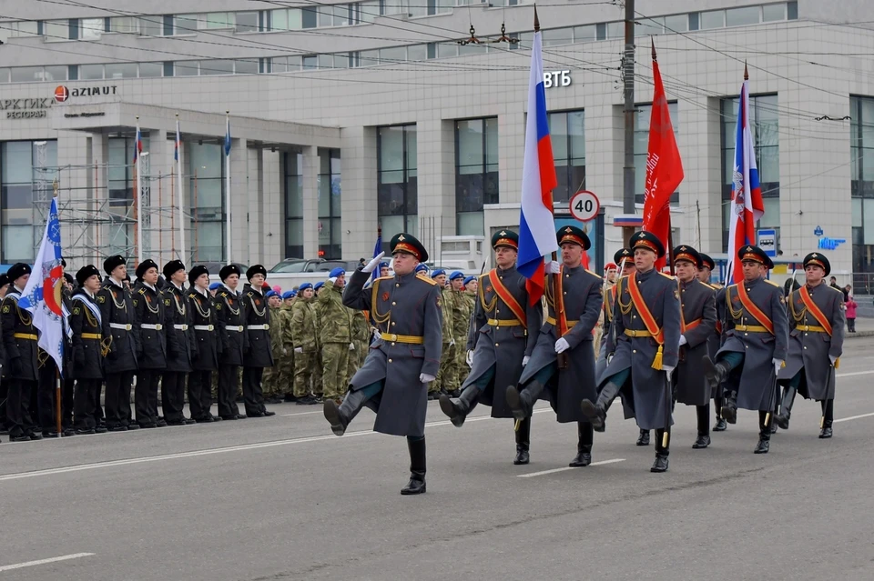 Парад 9 мая Мурманск. Парад Победы в Мурманске состоится. Репетиция 6 мая фото Мурманск.